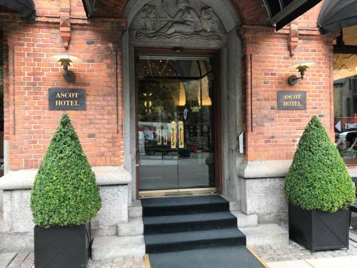 Фотография гостиницы Ascot Hotel