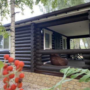 Фотография Коттеджа Частный Дом Уютный Домик в Лесу у Пруда