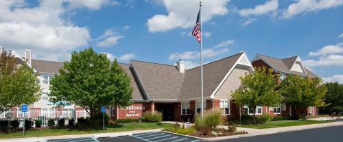 Фотография гостиницы Residence Inn Grand Rapids West