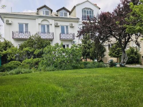 Фотография гостевого дома Лилия на Красноармейской