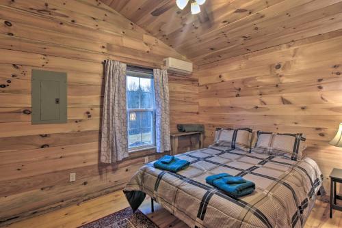 Фотография гостевого дома Rural Retreat - 1 Mile to Holston River Weir Dam!