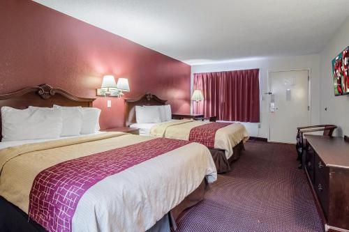 Фотография мини отеля Red Roof Inn Fayetteville I-95