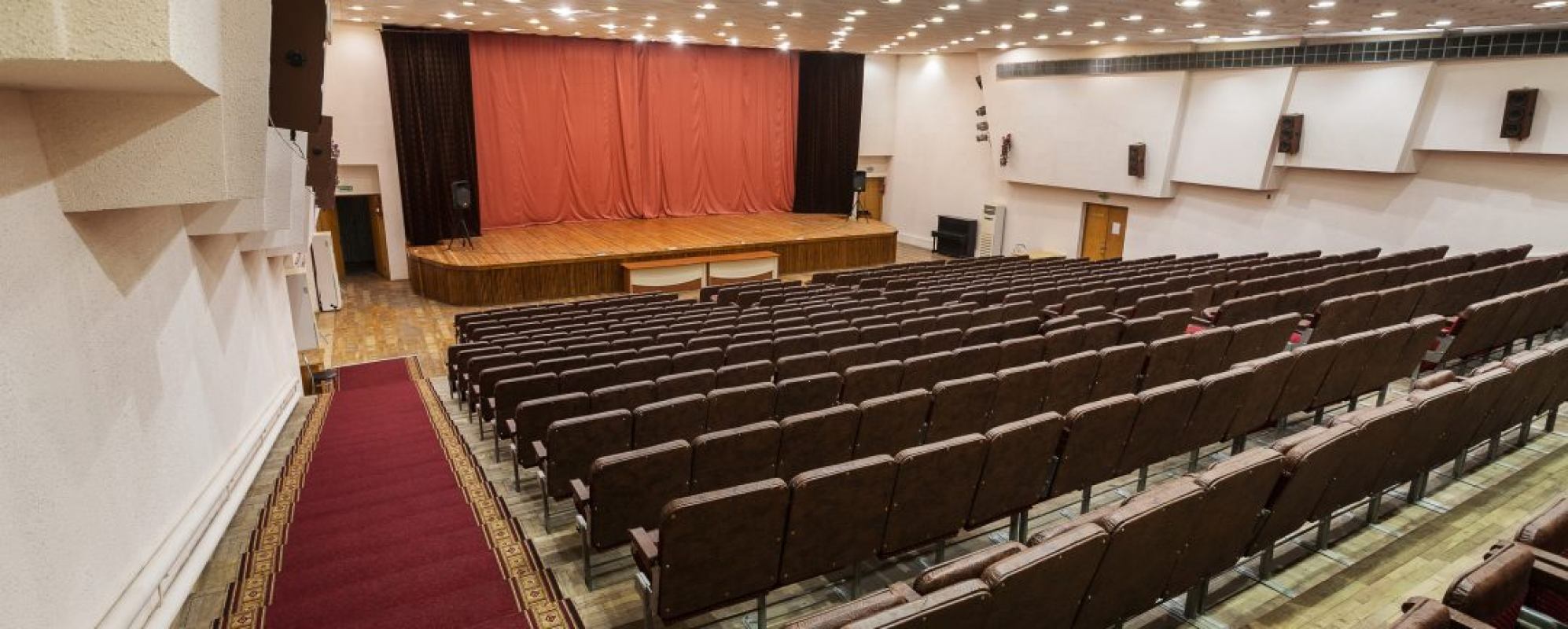 Фотографии концертного зала Киноконцертный зал Ай-Петри