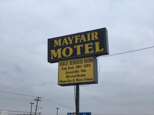 Фотографии мотеля 
            Mayfair Motel