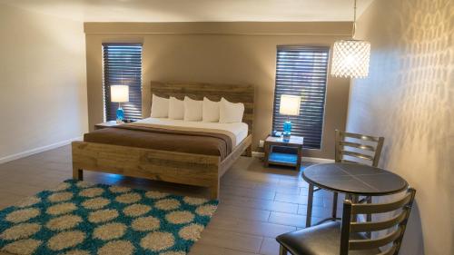 Фотография гостиницы Thunderbird Boutique Hotel