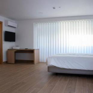 Фотографии гостевого дома 
            Central Suites 3