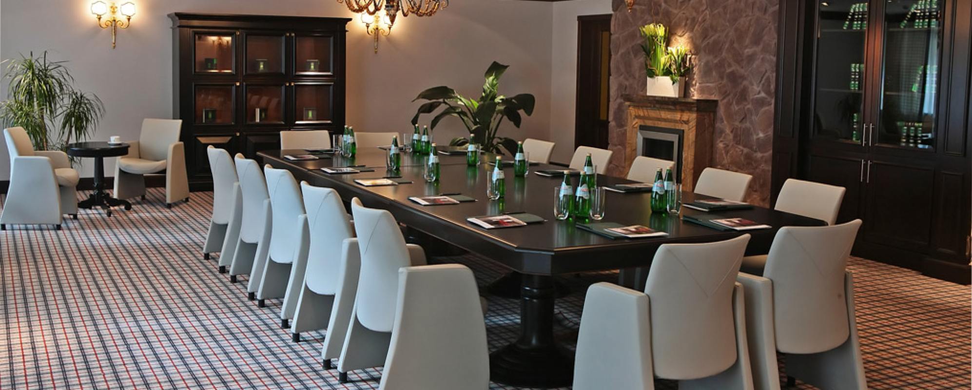 Фотографии конференц-зала Каминный зал