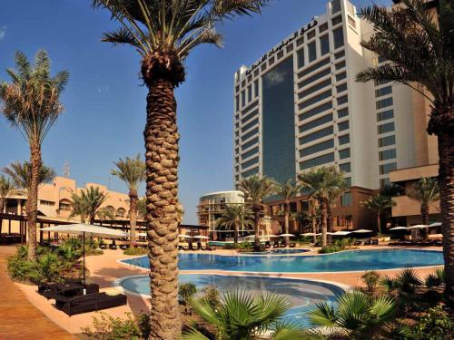 Фотография гостиницы The Diplomat Radisson Blu Hotel Residence & Spa