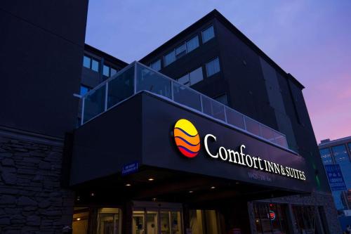 Фотография гостиницы Comfort Inn & Suites Downtown Edmonton
