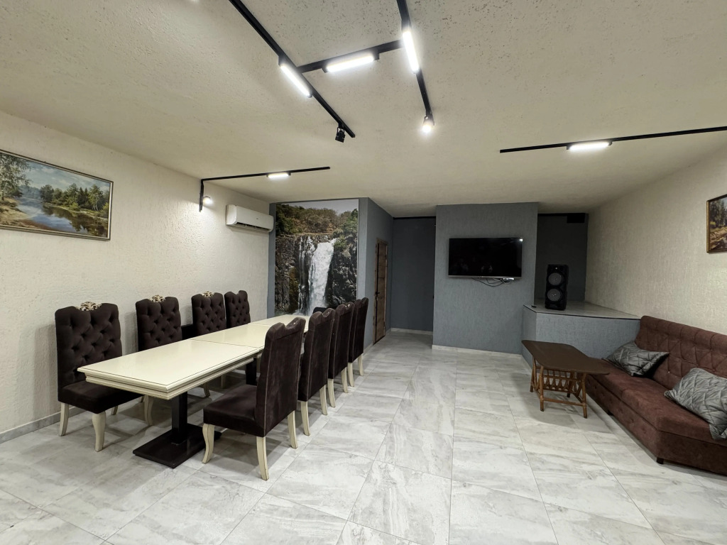 Фотография Коттеджа Частный дом Дом Хо RentPlaza