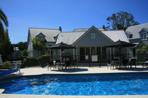 Фотография гостевого дома Settler's Cottage - Russell Cottages Collection