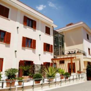 Фотографии гостиницы
Hotel Diana