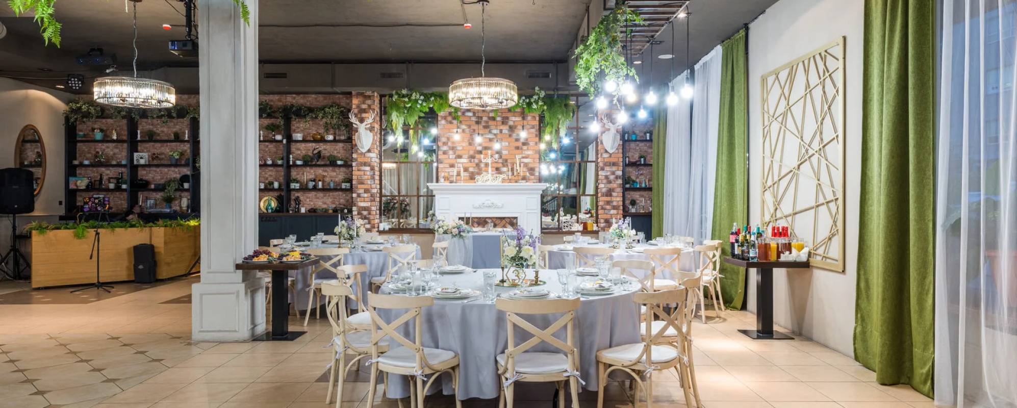 Фотографии банкетного зала Ya-Cafe 2. Автозаводская