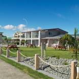 Фотография мотеля Baileys At The Beach