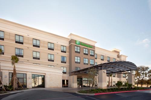 Фотография гостиницы Holiday Inn San Antonio North Stone Oak Area, an IHG Hotel