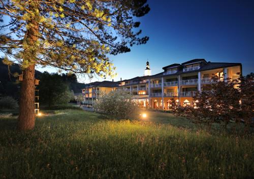 Фотография гостиницы Hotel Hof Weissbad