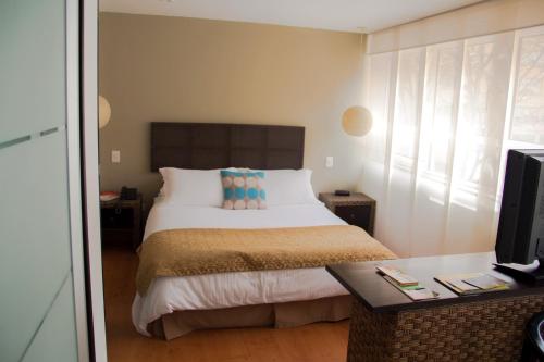 Фотография гостиницы Hotel Retiro 84 by MIJ