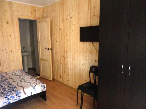 Фотографии гостевого дома
На перекрестке, Голубицкая пер, Базарный д, 6