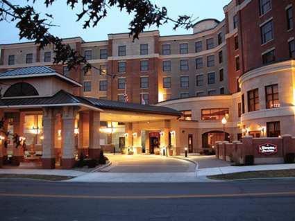 Фотография гостиницы Hampton Inn & Suites Saratoga Springs Downtown