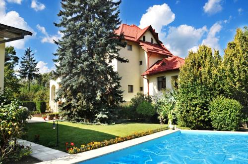 Фотография гостевого дома Zaivan Retreat