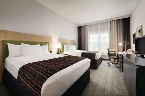 Фотография гостиницы Country Inn & Suites by Radisson, Coralville, IA