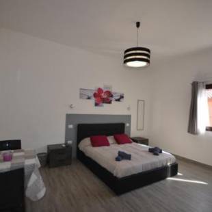 Фотографии мини отеля
B&B Dea Madre