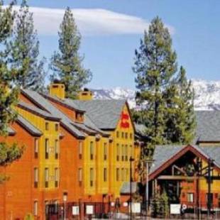 Фотографии гостиницы 
            Hampton Inn & Suites Tahoe-Truckee
