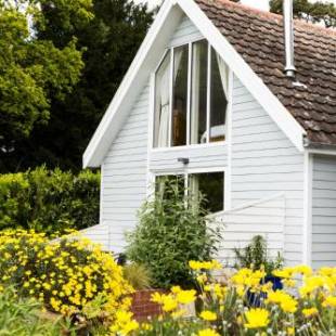 Фотографии гостевого дома 
            Owl's & Squirrel Peasenhall