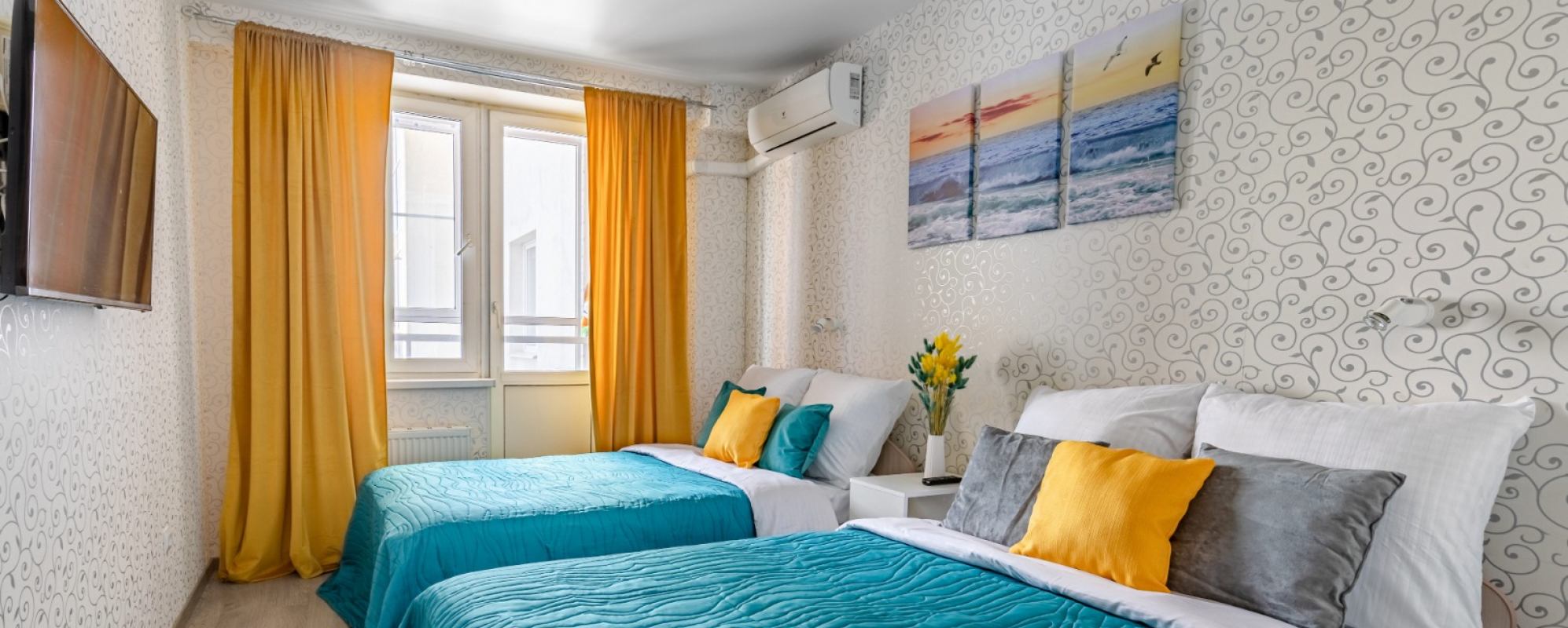 Фотографии квартиры Просторная 2-х комнатная квартира с лоджией до 6 гостей в 10 мин от центра и всех  достопримечательностей Казани от ChistoFamily