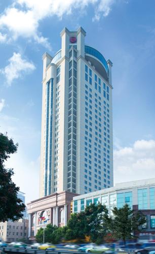 Фотография гостиницы Ramada Plaza Tianlu Hotel