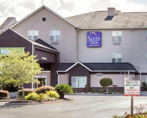 Фотография гостиницы Sleep Inn & Suites Jacksonville near Camp Lejeune