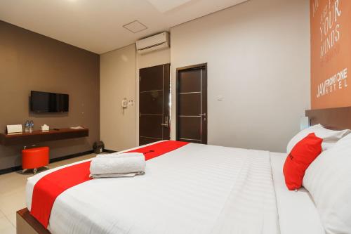 Фотография гостевого дома RedDoorz near Living Plaza Purwokerto