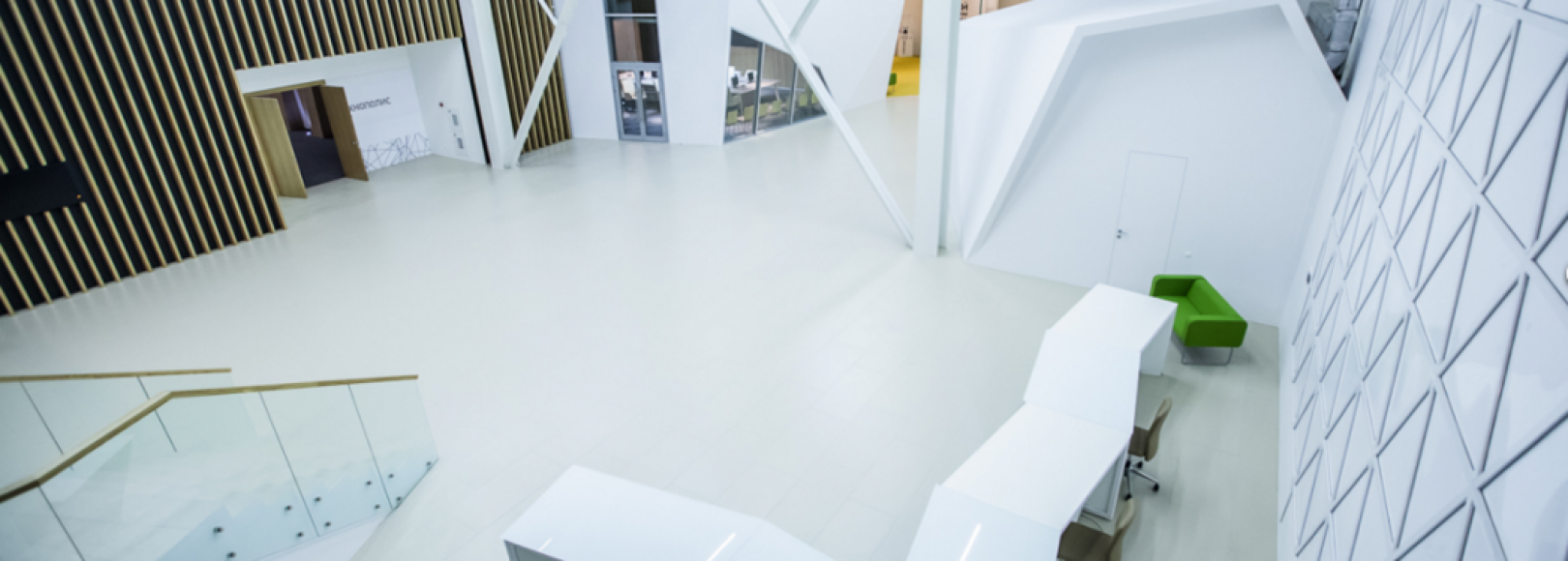 Фотография фойе ОЭЗ Технополис Москва Ресепшн и общий холл Конгресс-центра