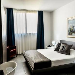 Фотографии гостиницы 
            L'Essenza Hotel