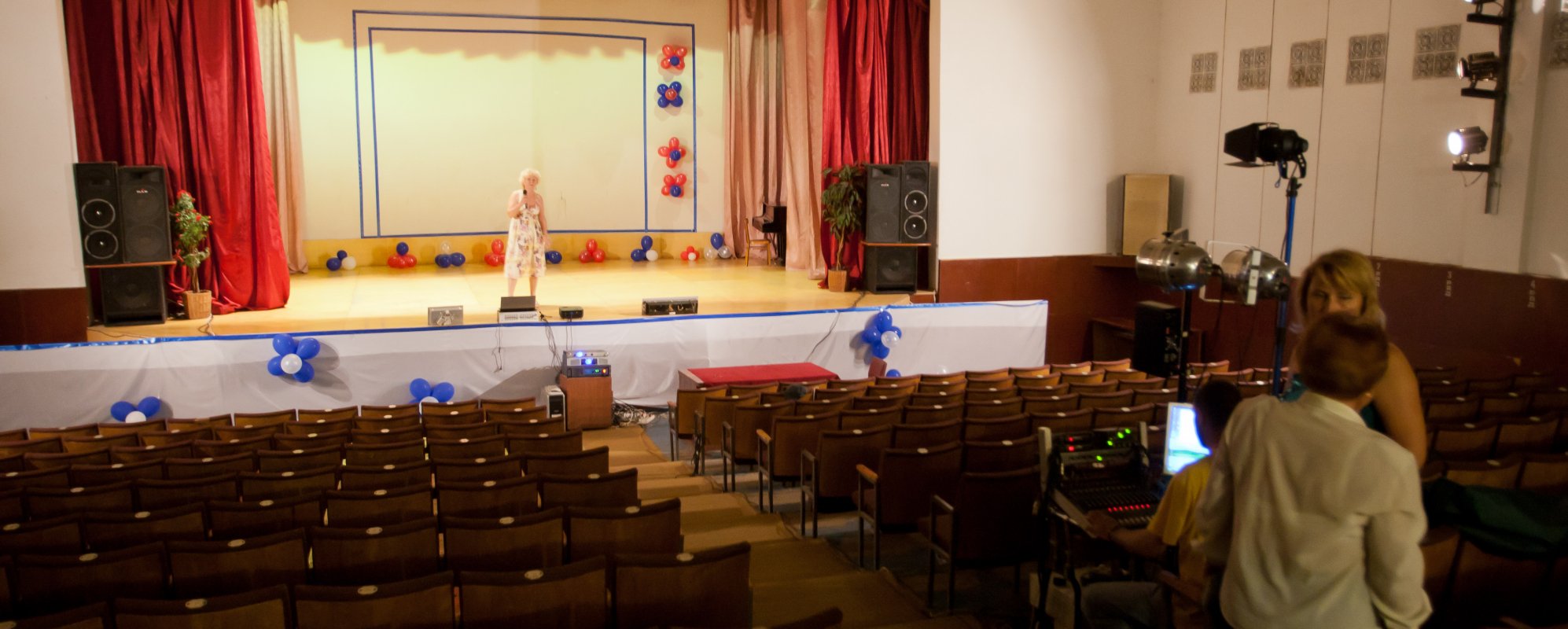 Фотографии конференц-зала Актовый зал на 375 человек