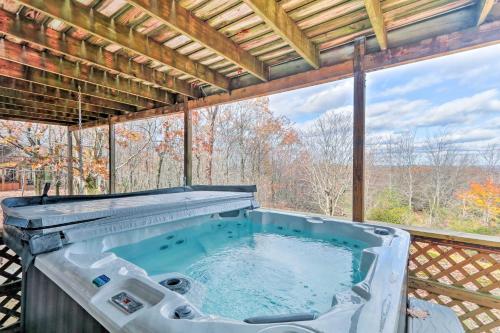 Фотографии гостевого дома 
            Lake Harmony Home with Hot Tub, Deck and Forest Views!