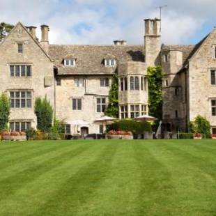 Фотографии гостиницы 
            Stonehouse Court Hotel - A Bespoke Hotel