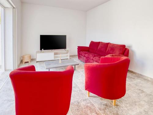 Фотография гостевого дома Simplistic Holiday Home in La-Seyne-sur-Mer near Beach