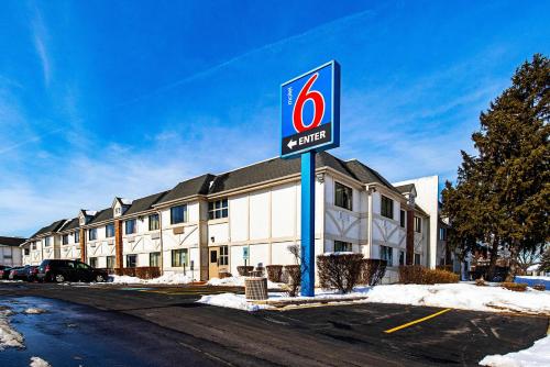 Фотография гостиницы Motel 6-Palatine, IL - Chicago Northwest