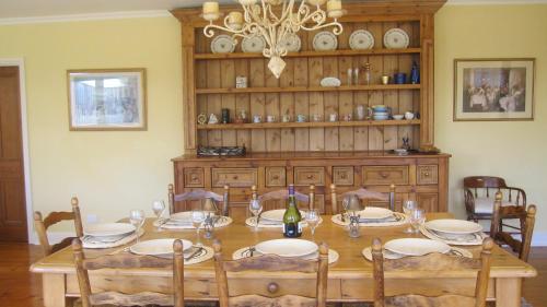 Фотографии гостевого дома 
            Gainsborough Cottage
