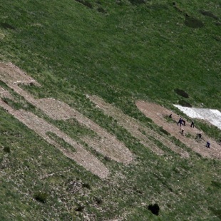 Фотография памятника Памятник-календарь на горе Сахарная голова