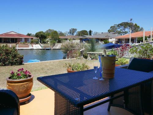 Фотография гостевого дома Waterfront Haven with jetty, mooring and WiFI