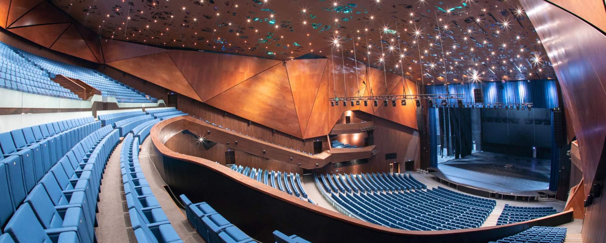 Фотографии конференц-зала Конгресс-центр МВЦ Екатеринбург-Экспо МТС Live Холл