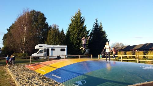 Фотография базы отдыха Te Anau Top 10 Holiday Park and Motels