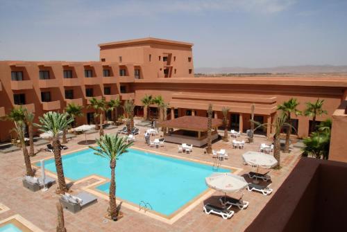 Фотография гостиницы Oasis Palm Hotel
