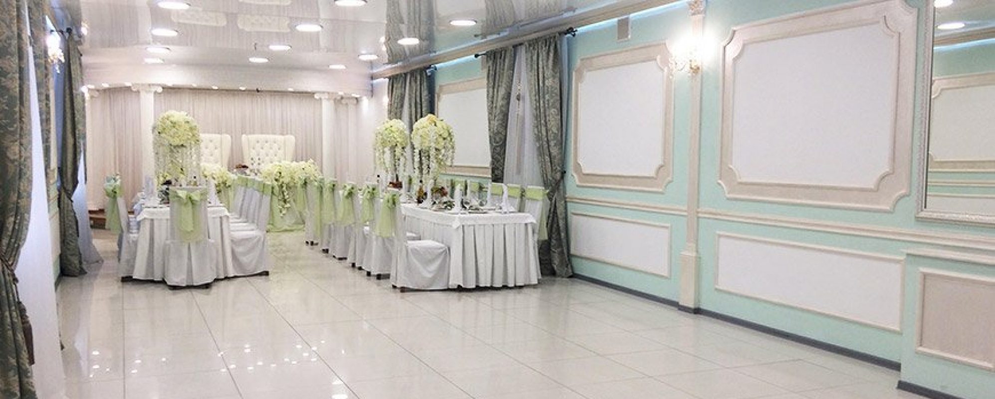 Фотографии банкетного зала Зал Юбилейный Банкет-Холла Царское село