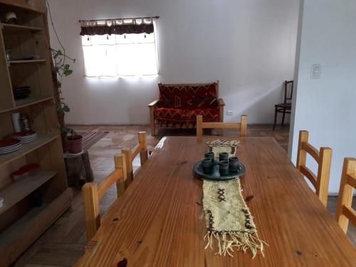 Фотография гостевого дома El Jarillal Chalet de Montaña a pasos del lago