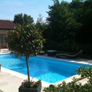 Фотографии гостиницы
Logis Hotel La Grange Du Relais