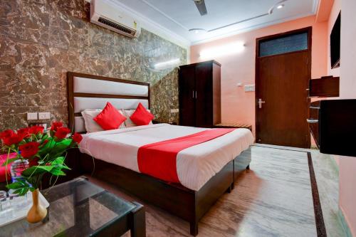 Фотография гостиницы OYO 12849 Hotel Grand Akshay