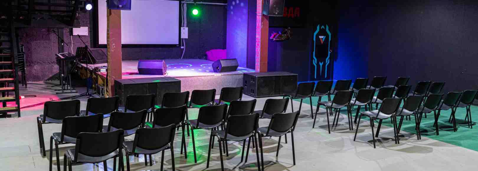 Фотография концертного зала Лофт-Парк Подземка Зал PRAVDA